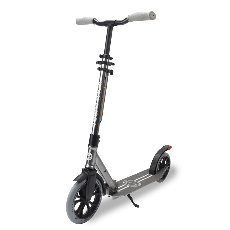 Dual Luxury Suspension 200mm Wheels Adult Scooter with Metallic Finish Surface